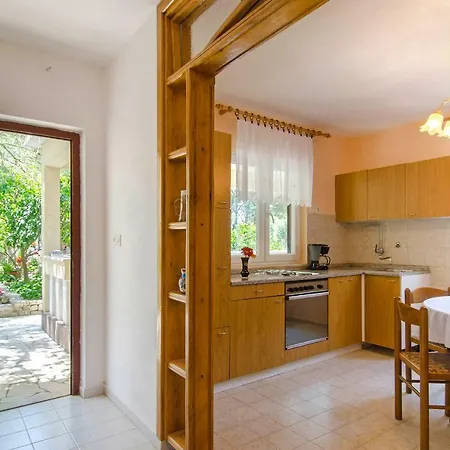 Herceg In Trogir * Mittel-dalmatien Casa de hóspedes 3*
