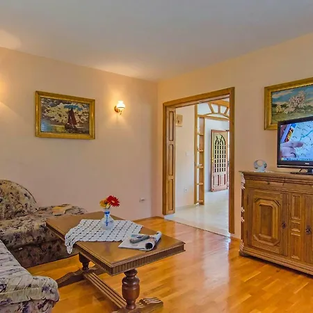 Herceg In Trogir * Mittel-dalmatien 3* Donji Okrug